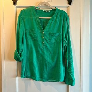 Carve Designs Women’s Textured Shirt Size Medium